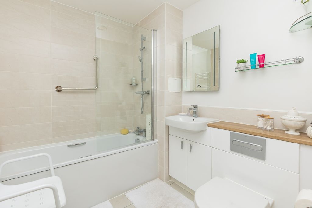 Additional image 7 of 2 bed flat for saleCop Lane, Penwortham PR1