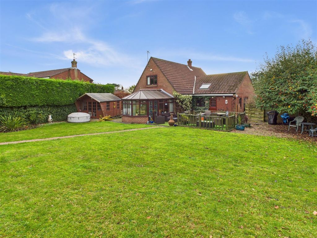 Additional image 3 of 3 bed detached house for saleMount View, North Ferriby HU14