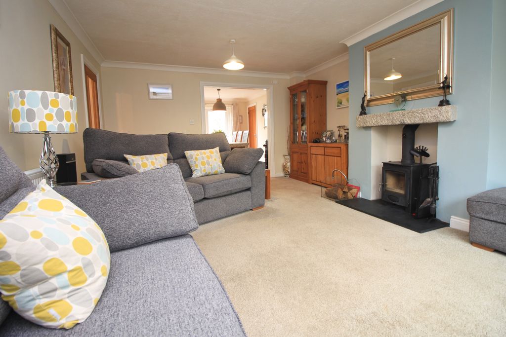 5 bed detached house for saleSt. Petrocs Meadow, Padstow PL28 photo 5