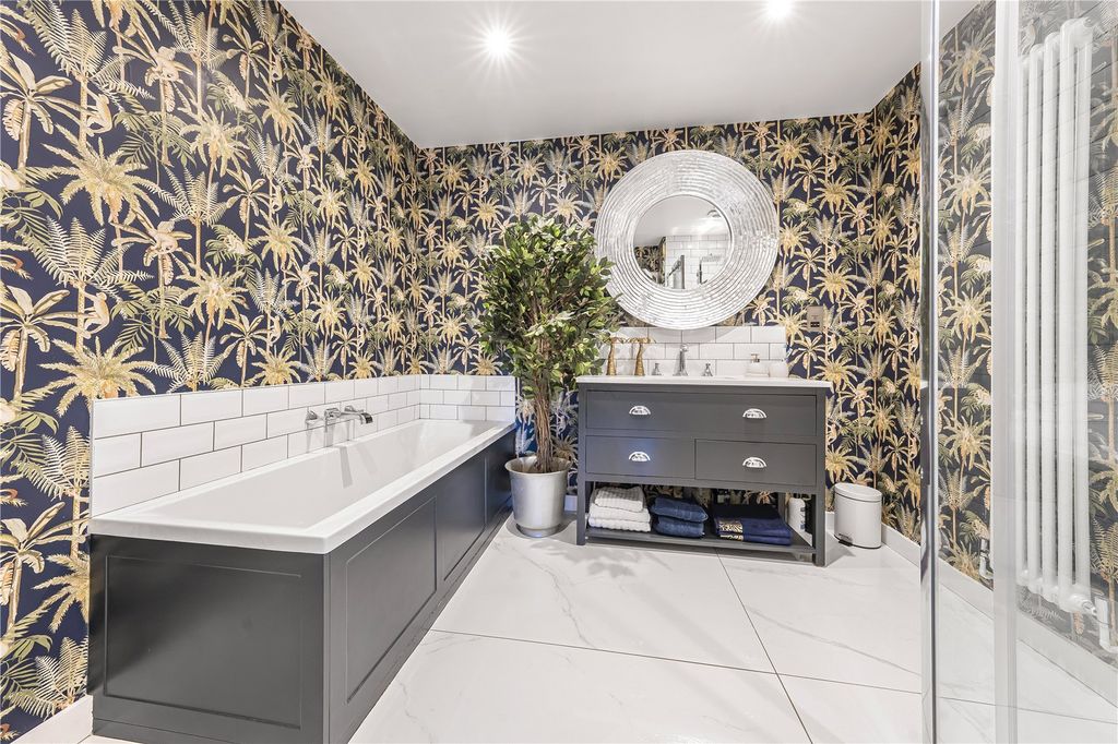 Additional image 16 of 4 bed link detached house for saleHollington Crescent, New Malden KT3