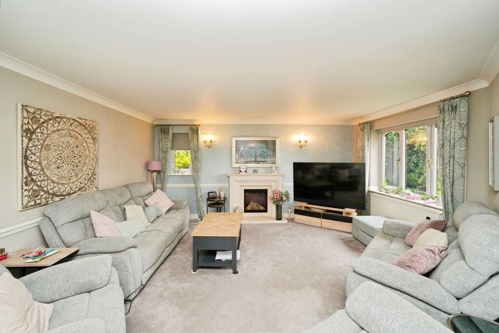 Additional image 3 of 3 bed flat for saleWaterford Road, Prenton CH43