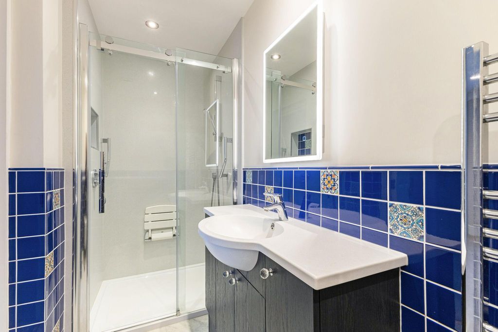 Additional image 9 of 2 bed flat for saleEvesham Road, Stow On The Wold, Cheltenham, Gloucestershire GL54