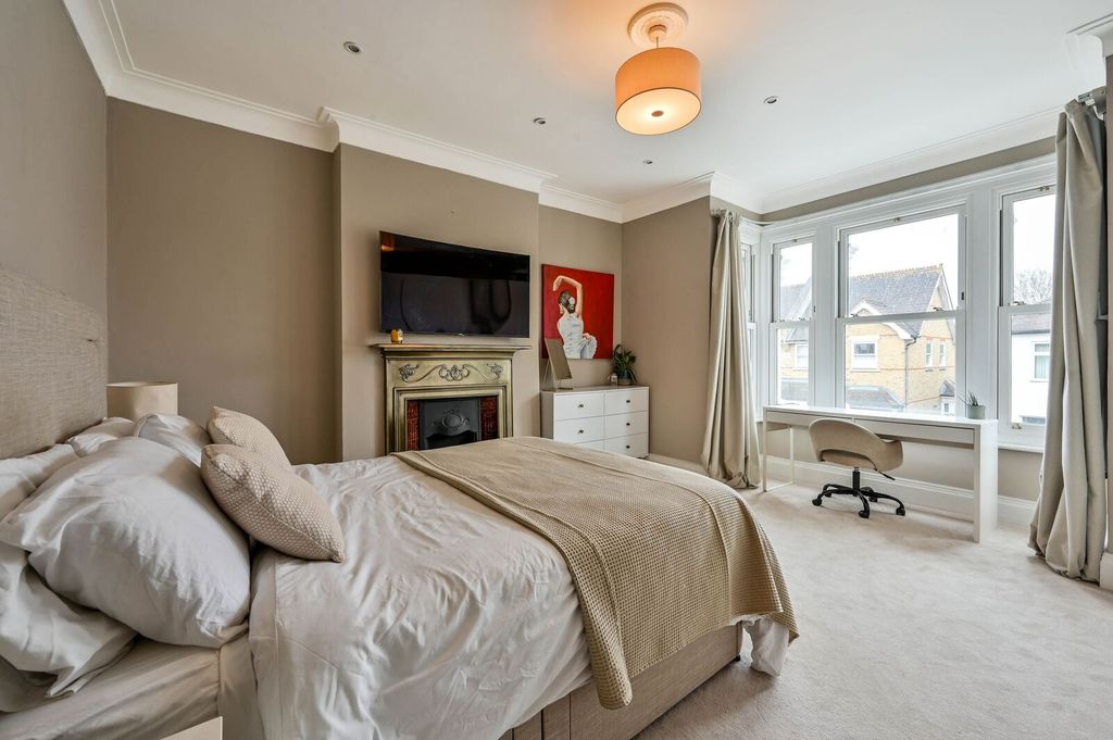 Additional image 7 of 5 bed semi-detached house for saleChestnut Grove, New Malden KT3