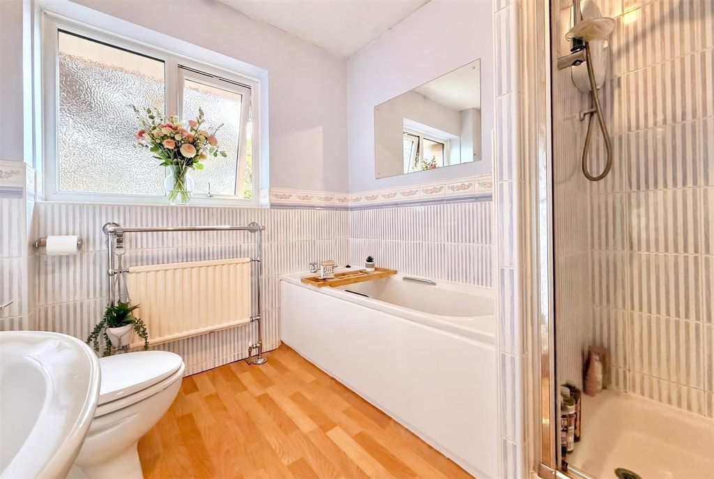 Additional image 25 of 5 bed detached house for saleElm Close, Newark NG24
