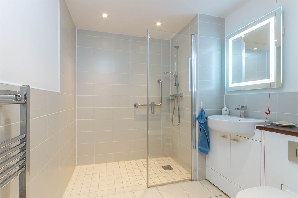 Additional image 3 of 1 bed flat for saleWhite Horse Lane, Maldon CM9