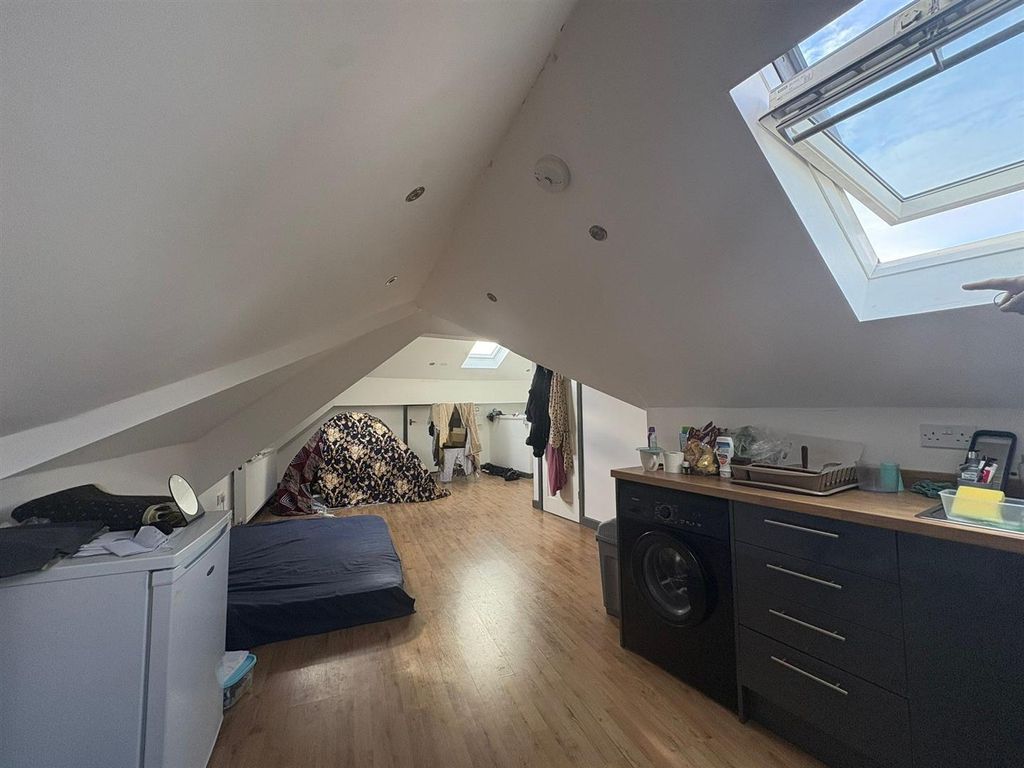 Additional image 6 of 5 bed flat for saleJames Street, Preston PR1