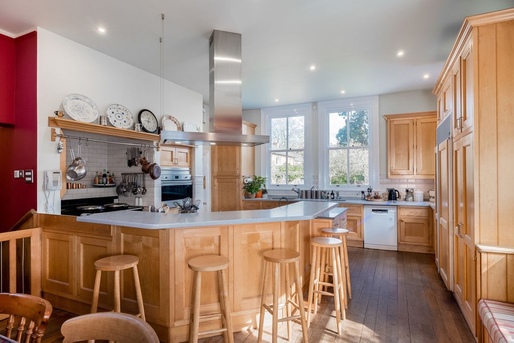 Additional image 10 of 7 bed villa for saleArlington Avenue, Leamington Spa, Warwickshire CV32