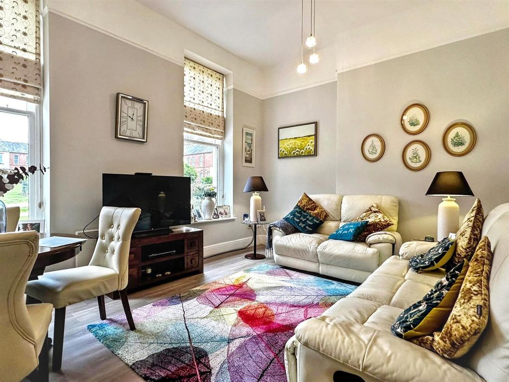 2 bed flat for saleWillow Drive, Cheddleton, Staffordshire ST13 photo 3