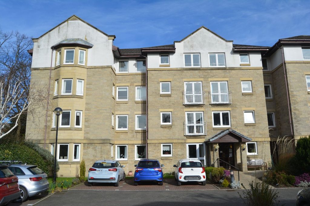1 bed flat for saleWellside Place, Wellside Court FK1