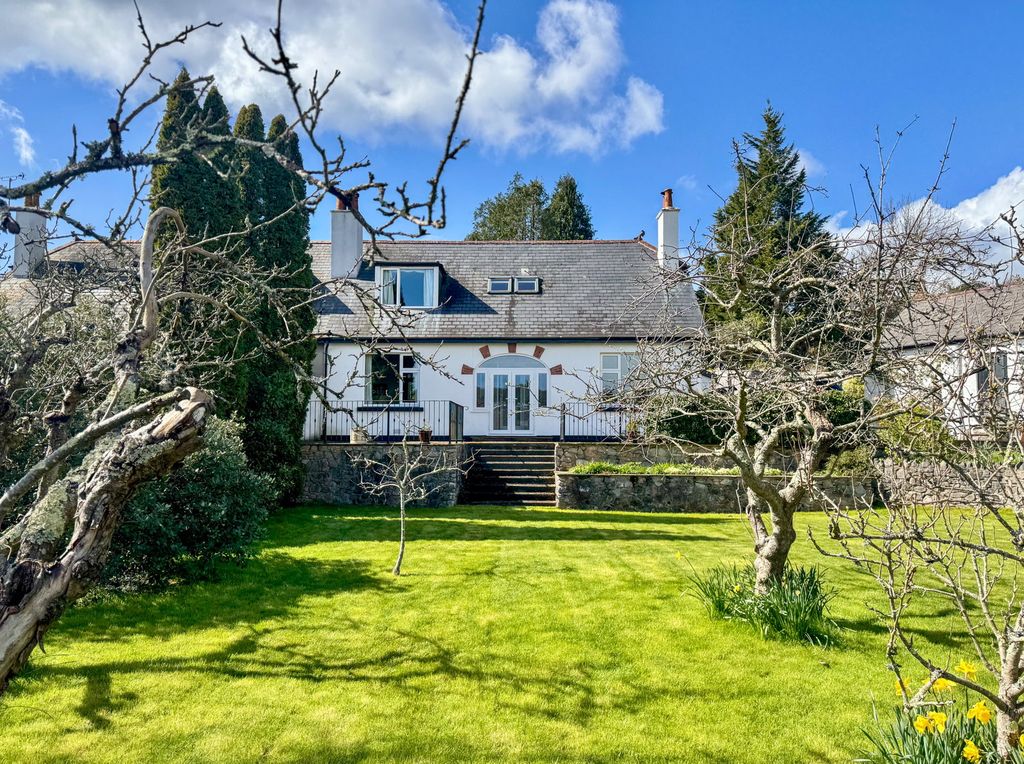 4 bed semi-detached house for saleKeyberry Park, Newton Abbot TQ12