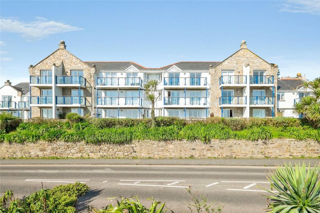 2 bed flat for saleChyandour Cliff, Penzance, Cornwall TR18