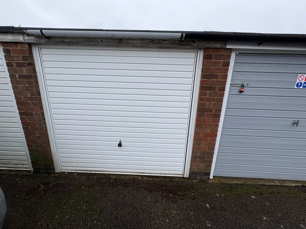 Additional image 12 of 3 bed town house for saleCedar Avenue, Lutterworth LE17