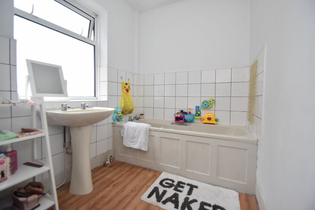 Additional image 10 of 3 bed flat for saleRoman Bank, Skegness PE25