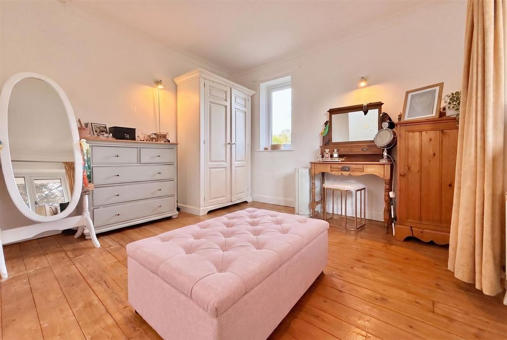Additional image 24 of 5 bed detached house for saleElm Close, Newark NG24