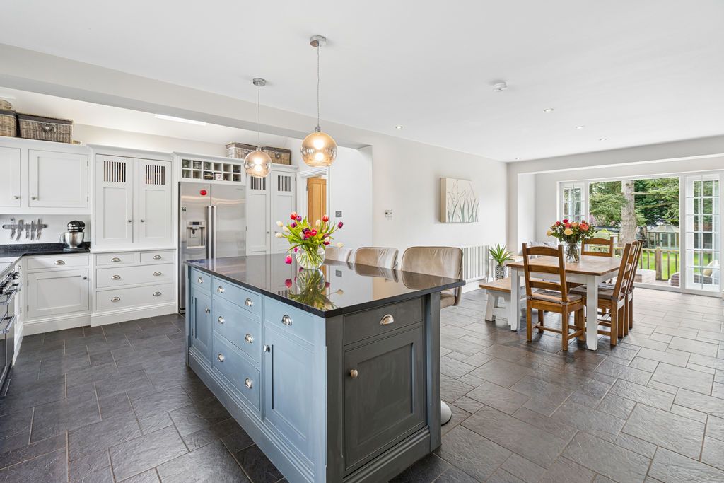 Additional image 2 of 4 bed detached house for saleHenley Road, Marlow SL7