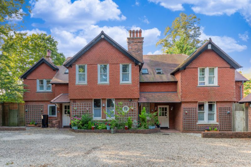6 bed detached house for saleOld Road, Headington OX3