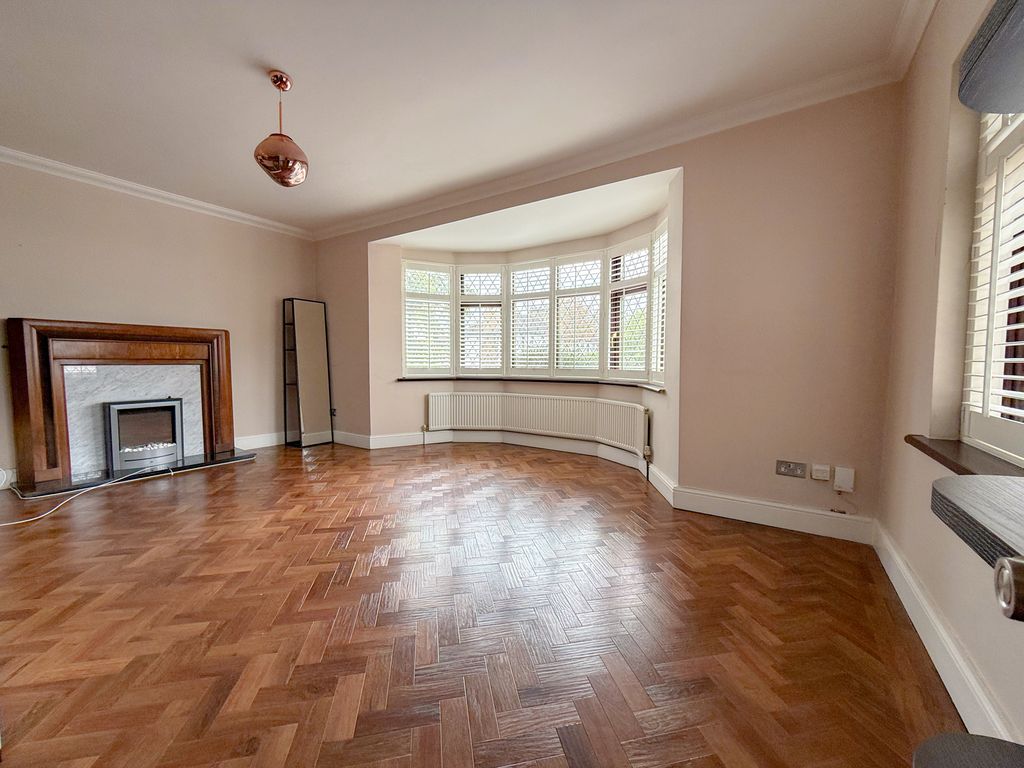 Additional image 7 of 5 bed detached house for saleHeath Drive, Potters Bar, Hertfordshire EN6