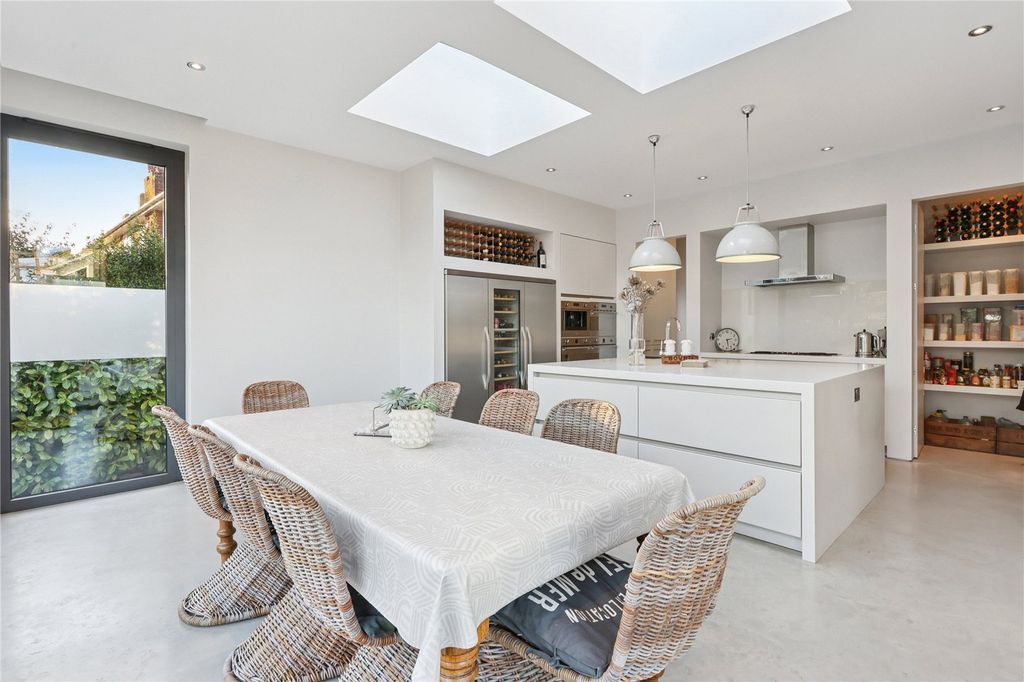 Additional image 3 of 6 bed semi-detached house for saleThetford Road, New Malden KT3