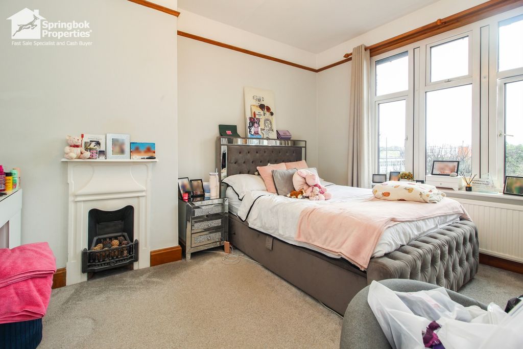 Additional image 12 of 5 bed semi-detached house for saleSnydale Road, Normanton, Wakefield, West Yorkshire WF6