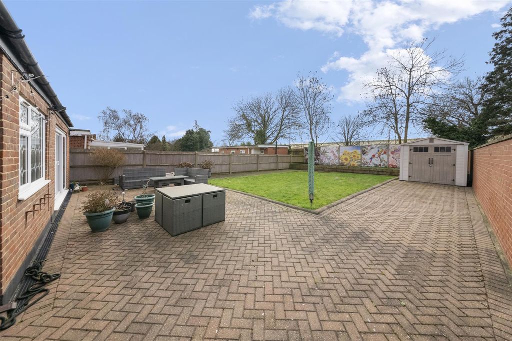 Additional image 6 of 5 bed detached house for saleDoncaster Drive, Northolt UB5