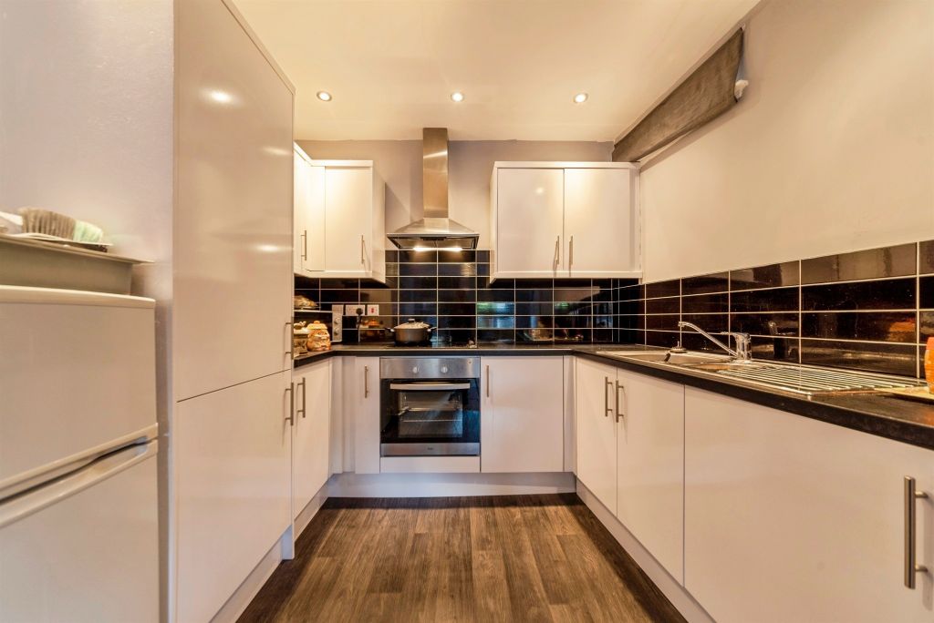 Additional image 7 of 2 bed flat for saleMill Gate, Newark NG24