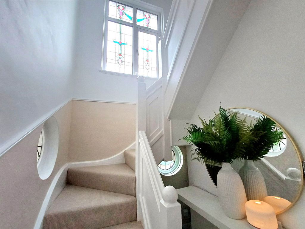 Additional image 13 of 3 bed semi-detached house for salePark Avenue, Porthcawl CF36