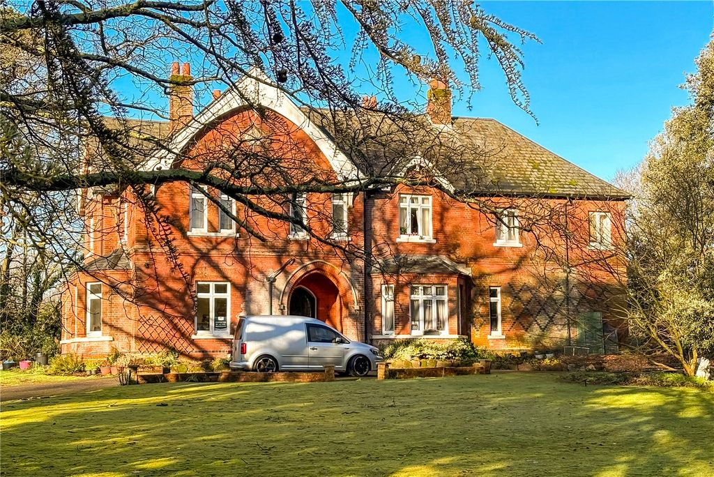 6 bed detached house for saleChurch Lane, New Milton, Hampshire BH25