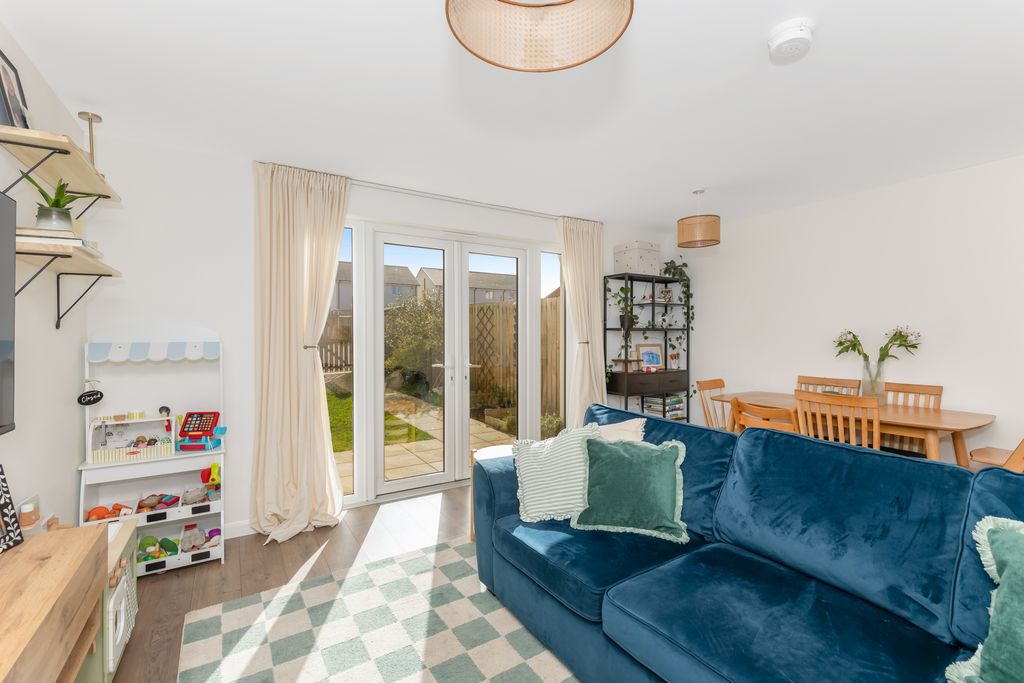 3 bed semi-detached house for sale29 Merricks Avenue, Roslin EH25