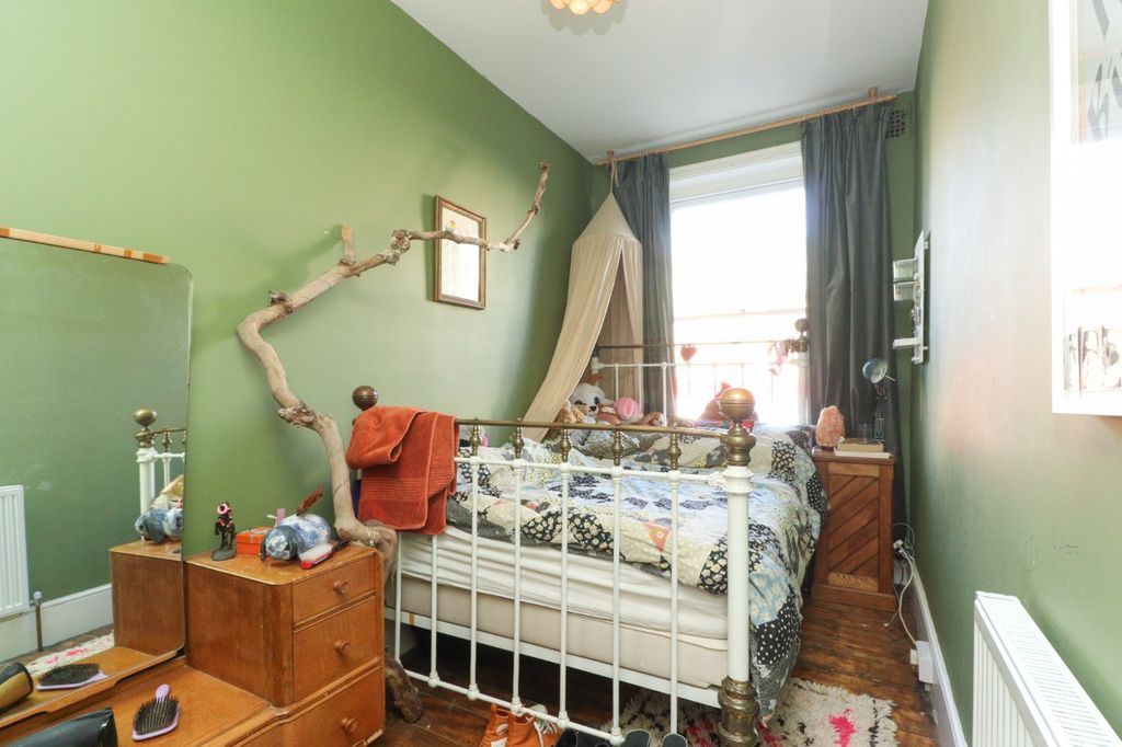 Additional image 8 of 4 bed flat for saleNorthdown Road, Margate, Kent CT9