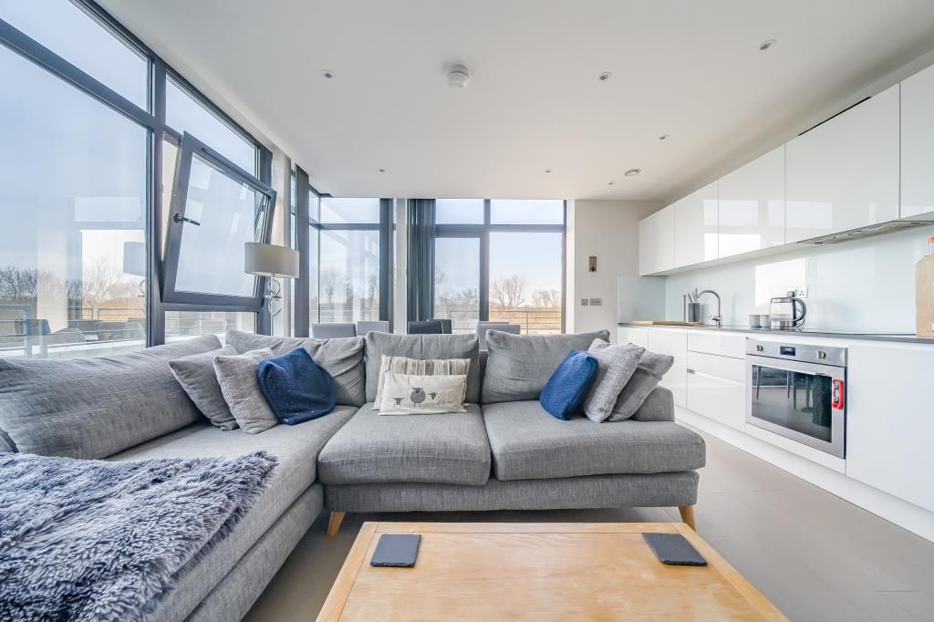 Additional image 20 of 2 bed flat for saleNewbury, Berkshire RG14