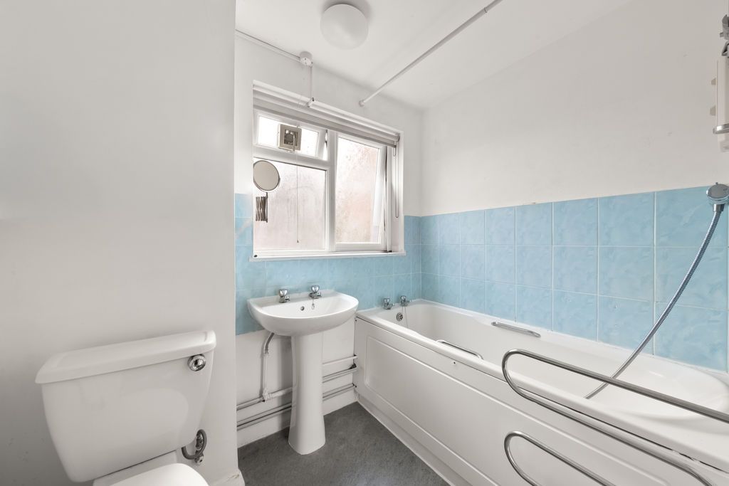 Additional image 6 of 2 bed flat for saleBurlington House, The Farmlands, Northolt UB5