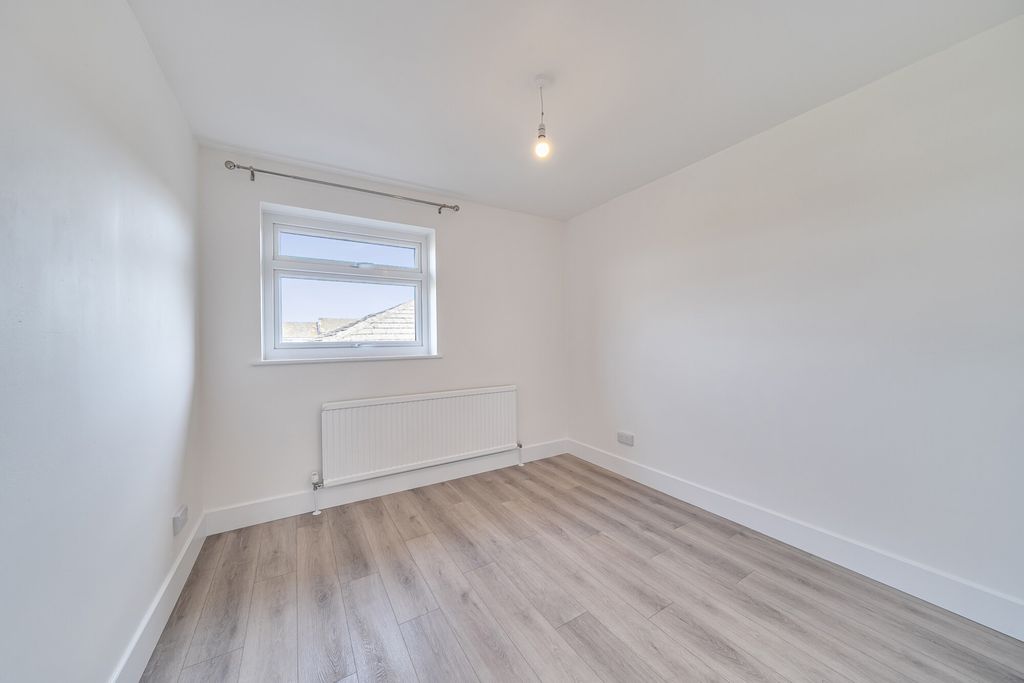 Additional image 11 of 2 bed flat for saleNigel Close, Northolt UB5