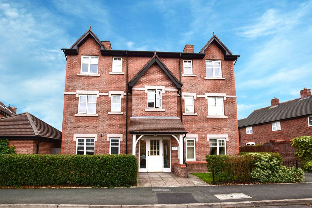 1 bed flat for saleNewarth Drive, Lymm WA13