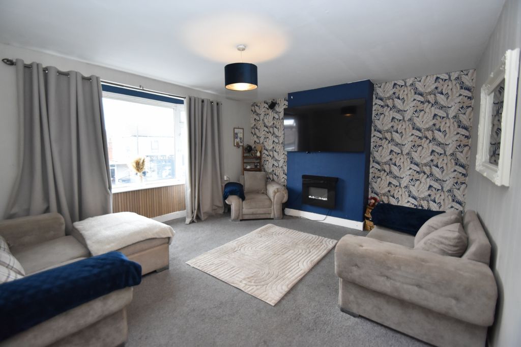 Additional image 3 of 3 bed flat for saleRoman Bank, Skegness PE25