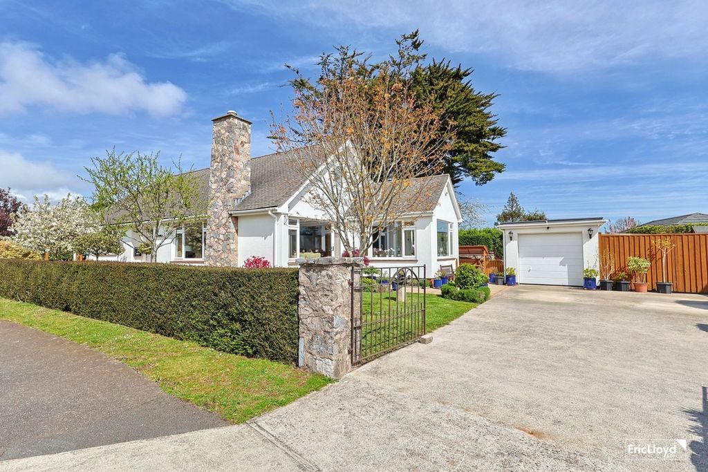 3 bed detached bungalow for saleWarborough Road, Churston Ferrers, Brixham TQ5