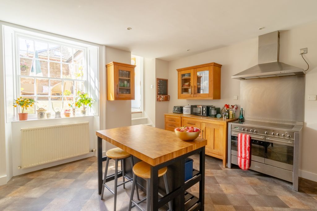 Additional image 7 of 5 bed town house for salePanmure Terrace, Montrose DD10