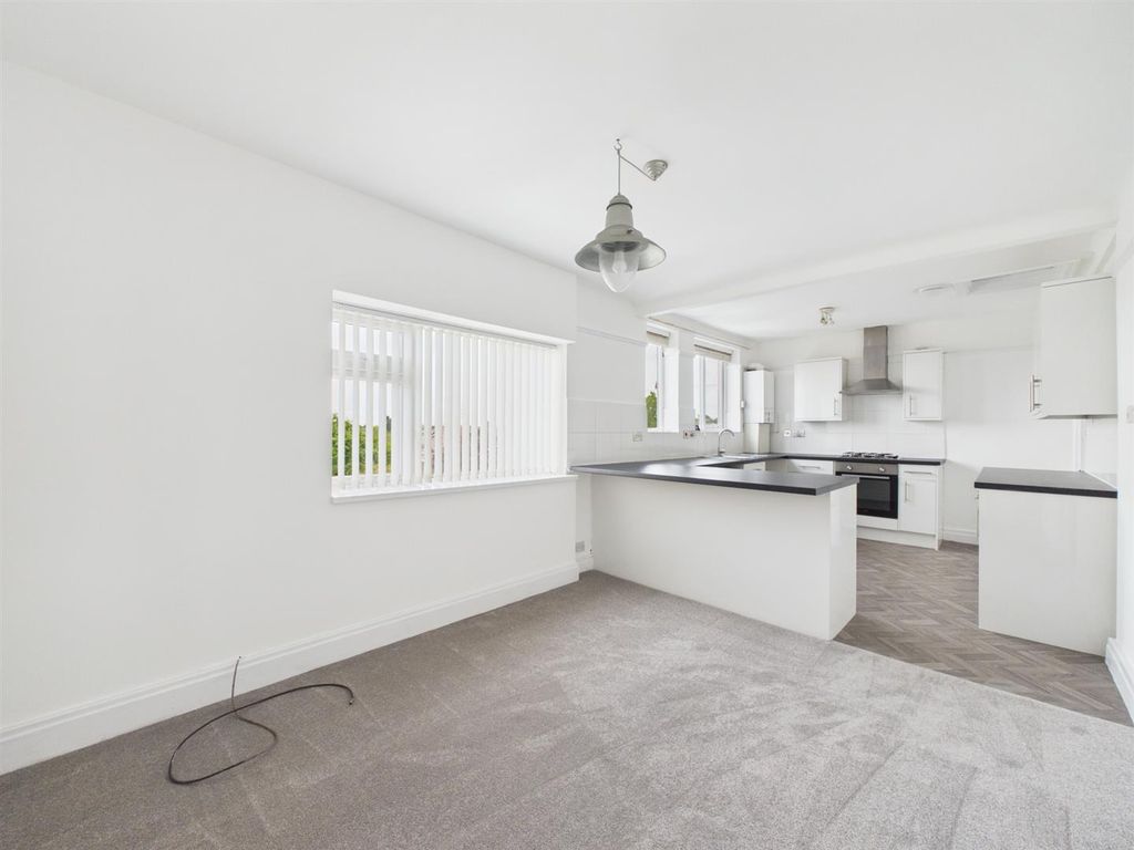 Additional image 39 of 5 bed flat for salePensby Road, Heswall, Wirral CH60
