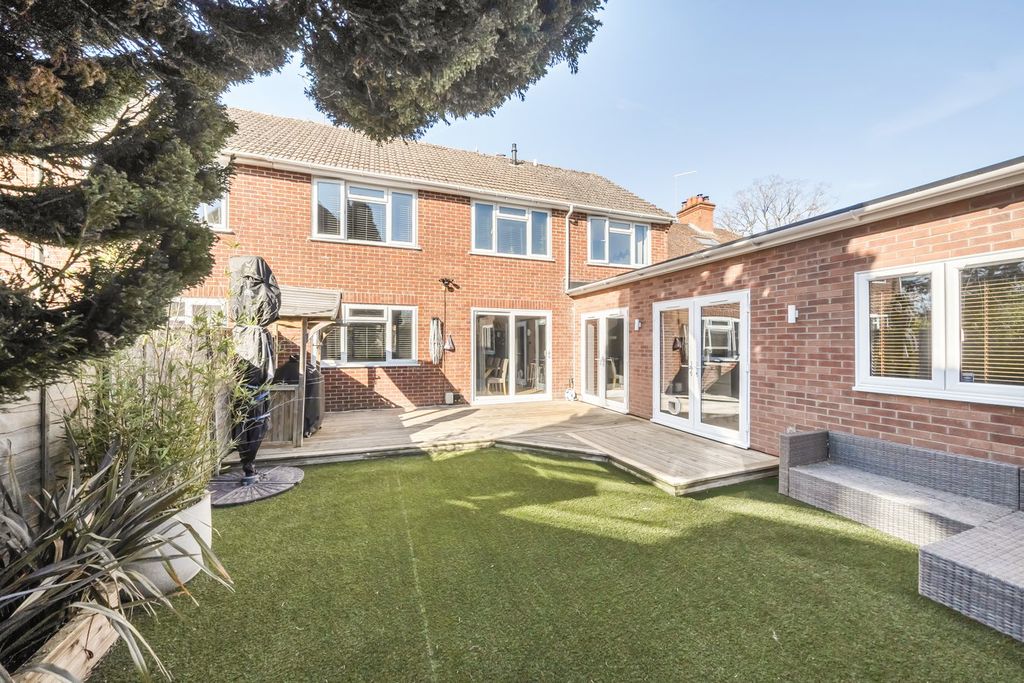 Additional image 23 of 4 bed semi-detached house for saleEssex Street, Newbury RG14