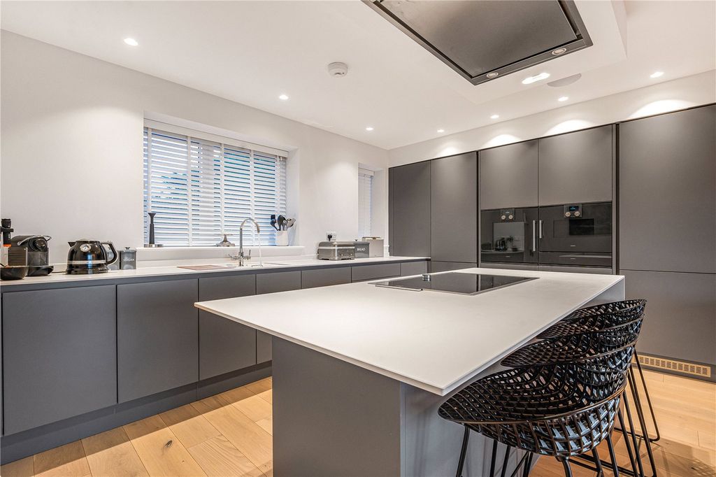 Additional image 3 of 4 bed detached house for saleWoodlands, Pentire Crescent, Newquay, Cornwall TR7