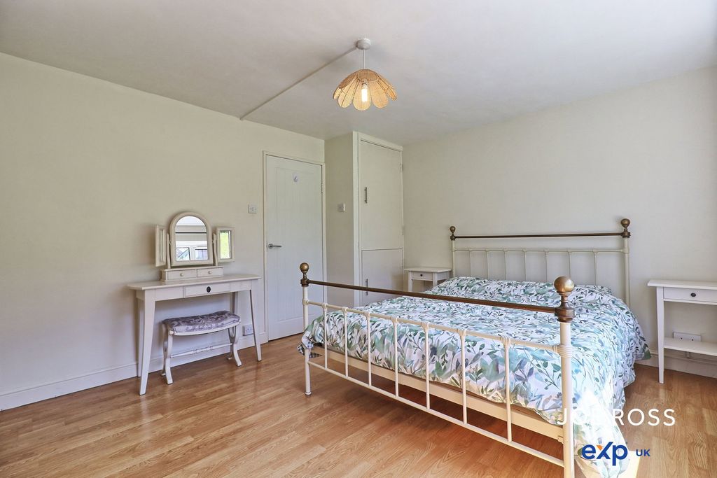 Additional image 10 of 2 bed flat for saleSt. Giles Crescent, Maldon CM9