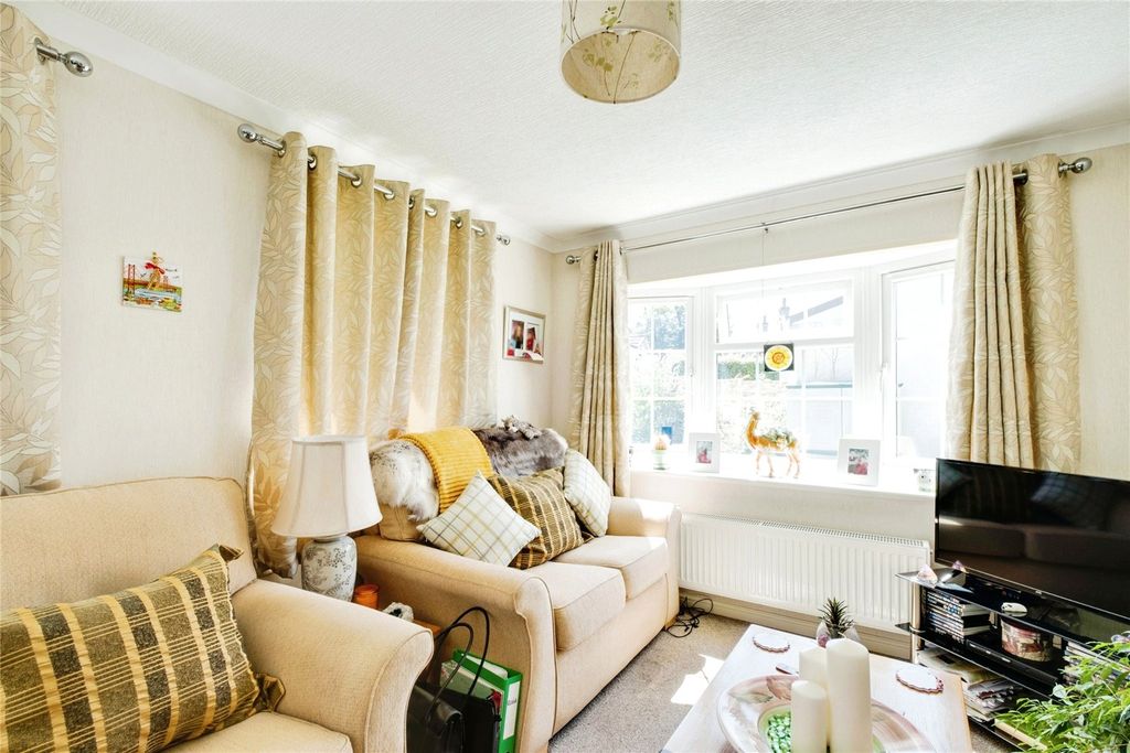 Additional image 4 of 1 bed mobile/park home for saleThatched Cottage Park, Southampton Road, Lyndhurst, Hampshire SO43