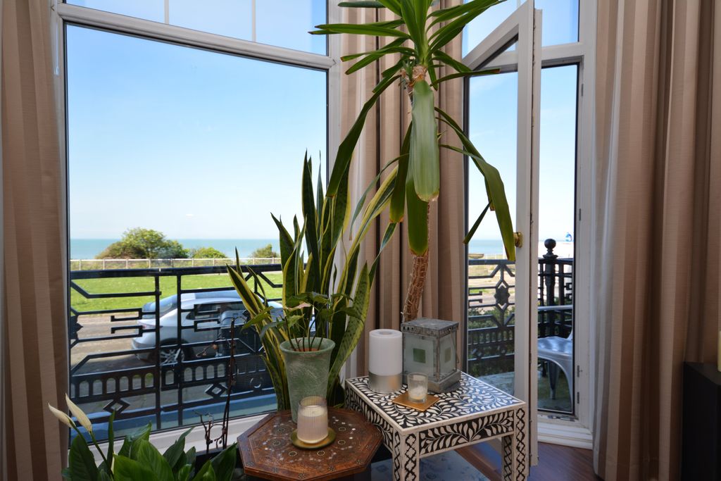 Additional image 4 of 1 bed flat for saleLewis Crescent, Cliftonville, Margate, Kent CT9