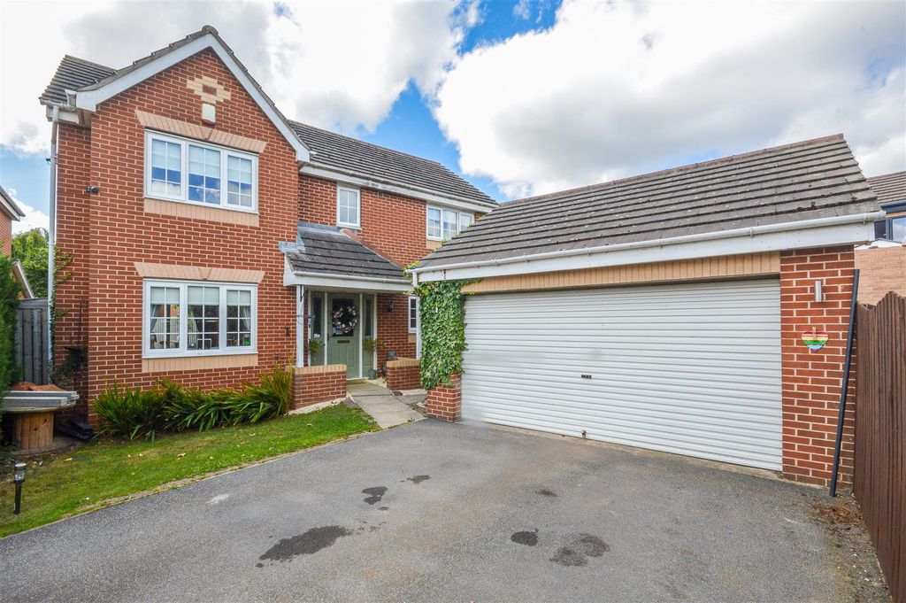 4 bed detached house for saleSt. Andrews Place, Normanton WF6