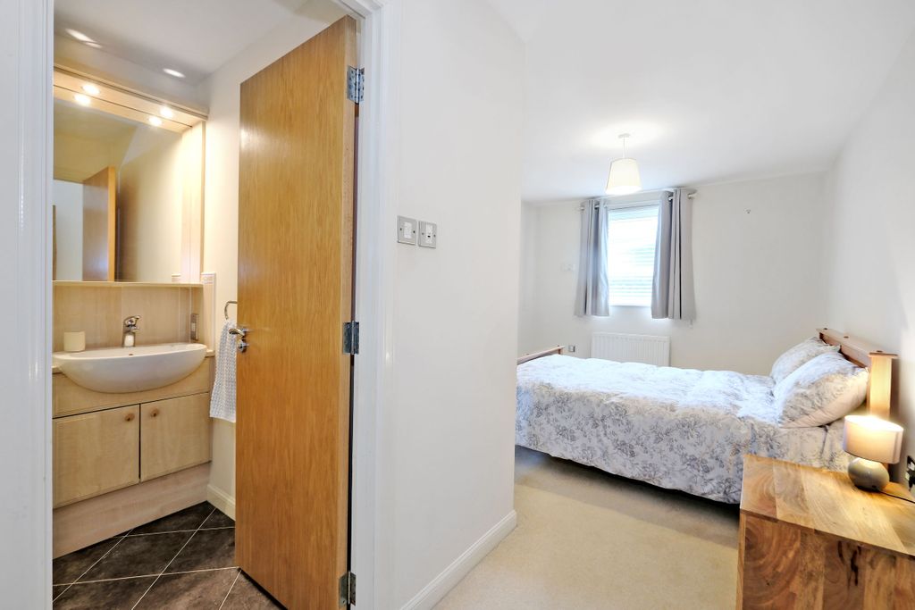 Additional image 4 of 2 bed flat for saleGreat Western Road, The City Centre, Aberdeen AB10