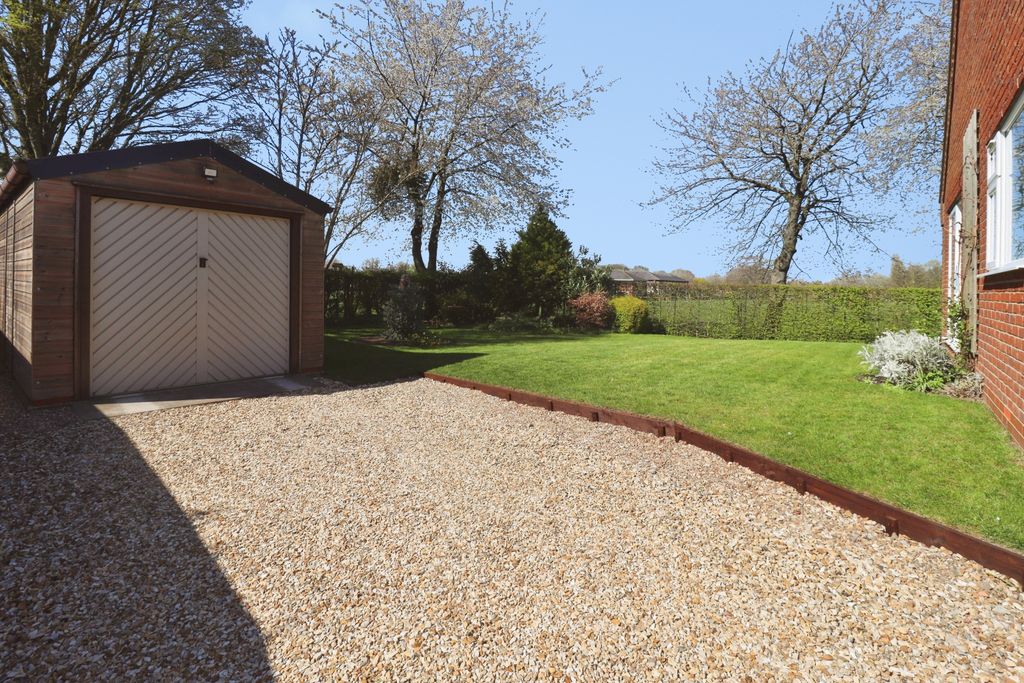 Additional image 40 of 2 bed detached bungalow for saleLegsby Road, Market Rasen LN8