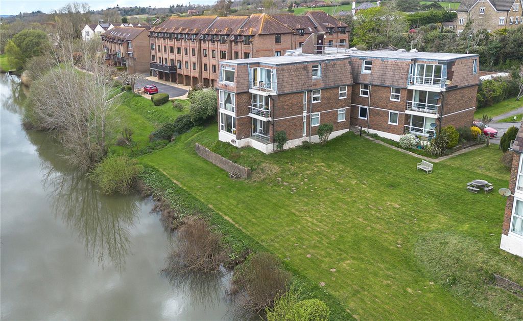 Additional image 11 of 3 bed flat for saleArun Prospect, Station Road, Pulborough, West Sussex RH20