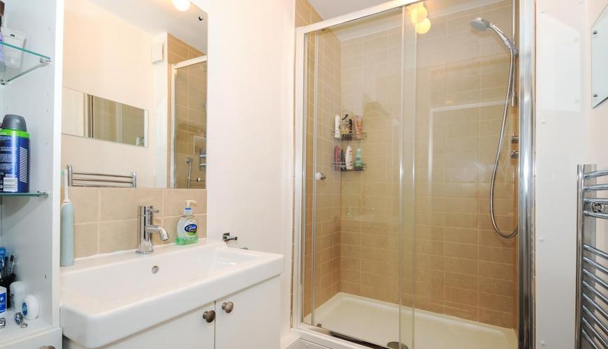 3 Bed Flat, Dodson Street, SE1, N1 7GU photo 5