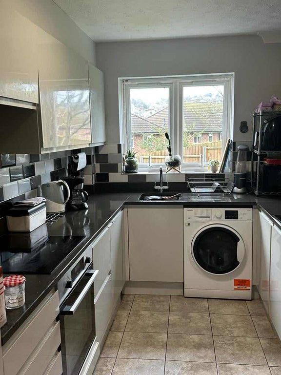 Additional image 6 of 2 bed flat for saleAnning Road, Lyme Regis, Dorset DT7