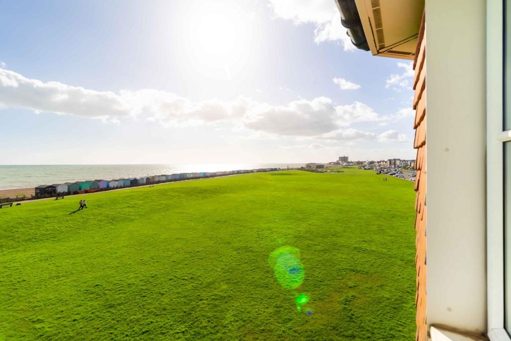 Additional image 11 of 2 bed flat for saleBrighton Road, Lancing BN15