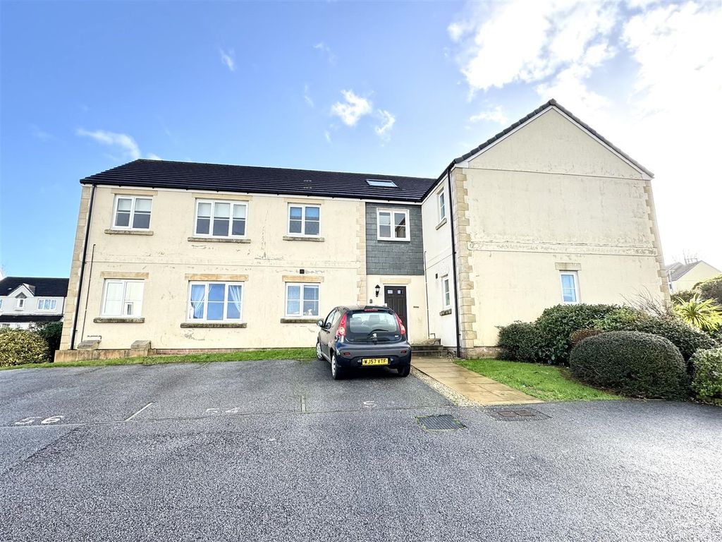 2 bed flat for saleMountside Road, Par, Par PL24